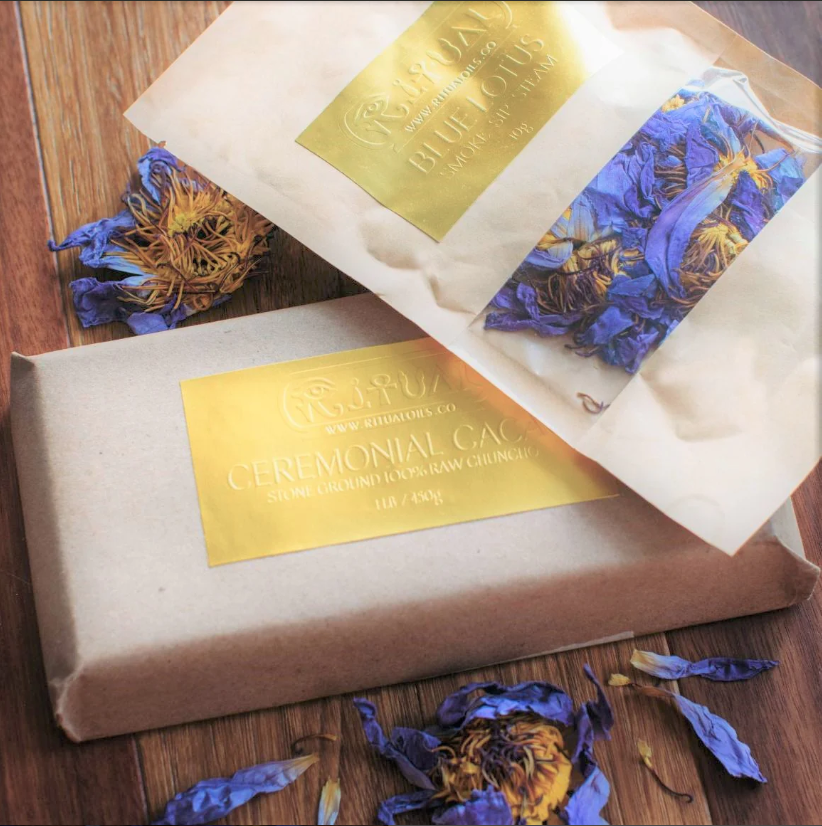Bloque de Cacao Ceremonial de 1 Libra + 1 Paquete de Flores de Loto Azul